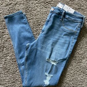 NWT Hollister Curvy High Rise a Jean Legging